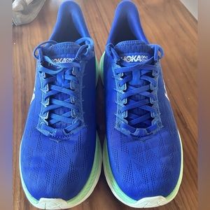 Hoka Mach 4